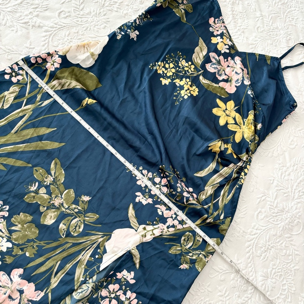 Lulu's Floral Navy Midi Dress - Picture 8 of 8